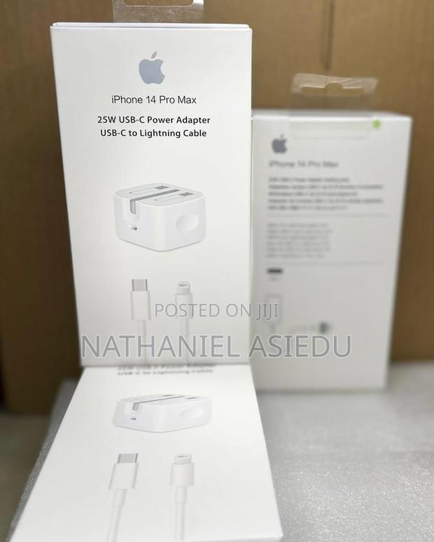 Apple 60w Usb-C Power Adapter and a Usb-C to Lightning Cable · Photo 2