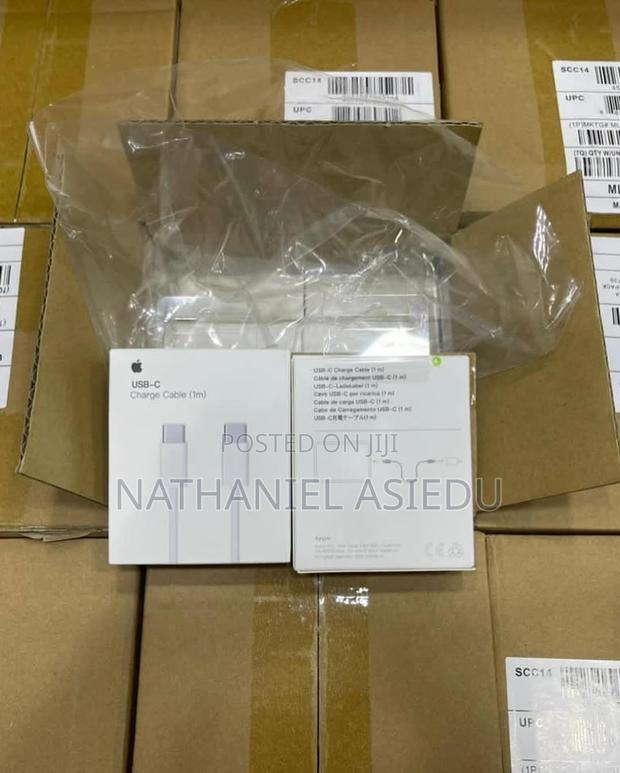 Apple Usb-C Charge Cable · Photo 1