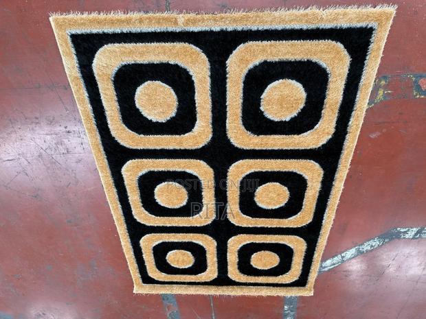 Original Center Carpet From Turkey · Photo 2