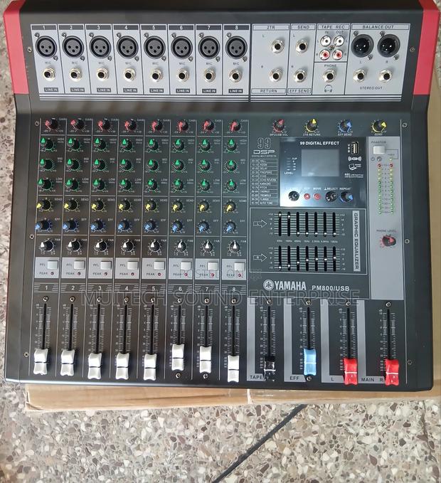 Yamaha Professional Mixer (Pm 8 Channels) · Photo 2