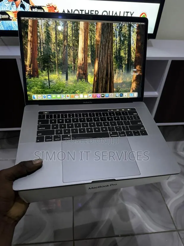 Laptop Apple MacBook 2018 3GB Intel Core i9 SSD 1T