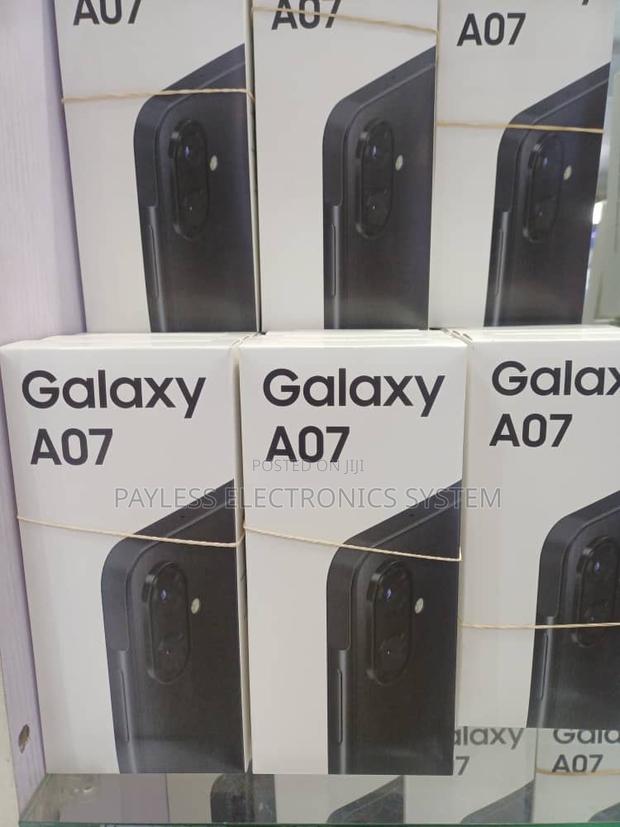 New Samsung Galaxy A07 4G 128 GB Black · Photo 2