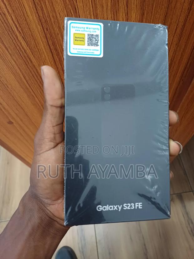 New Samsung Galaxy S23 FE 128 GB Black · Photo 1