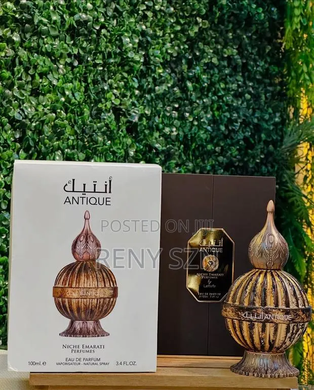 Niche Emarati Antique · Photo 1