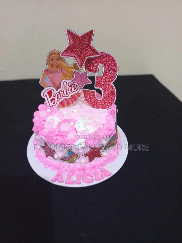 Cute Pink Barbie Cake · Photo 3
