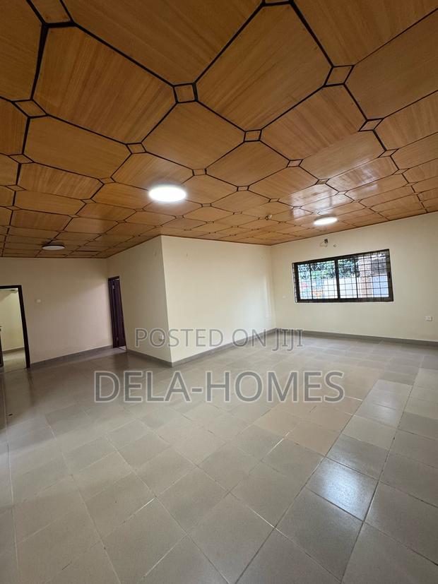 Three-Bedroom Hse for Rent at Adenta · Photo 3