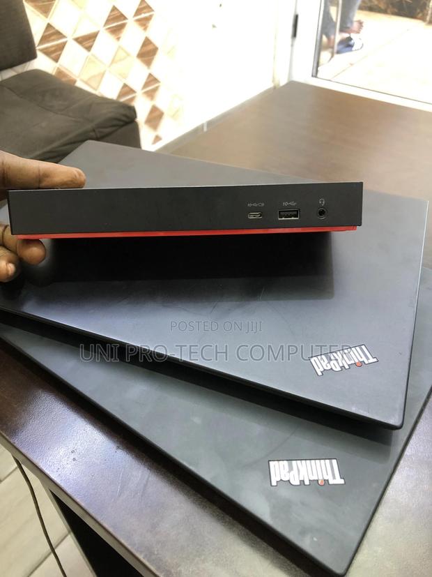 Lenovo Thinkpad Doc 4 · Photo 5