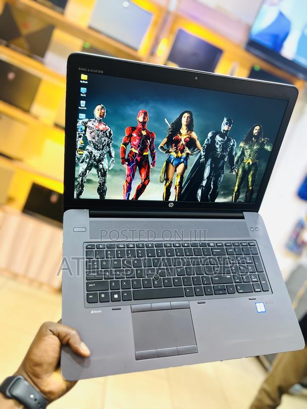 Laptop HP ZBook 17 G3 16GB Intel Core I7 SSD 512GB · Photo 2