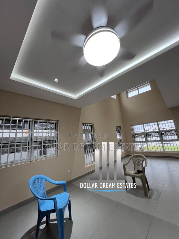 4bdrm House in Lake Side Estate for sale · Photo 6
