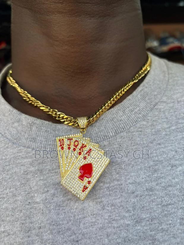 Iced Poker Necklace · Photo 1