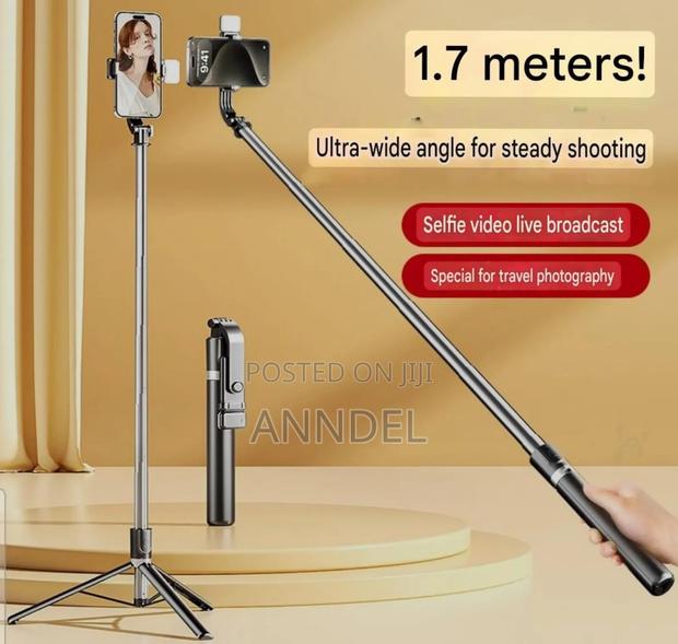 Tripod or Selfie Stick · Photo 1