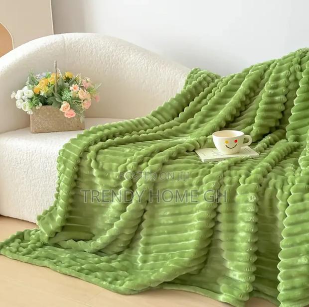 Super Soft Cozy Blanket Stay Warm Comfy · Photo 4