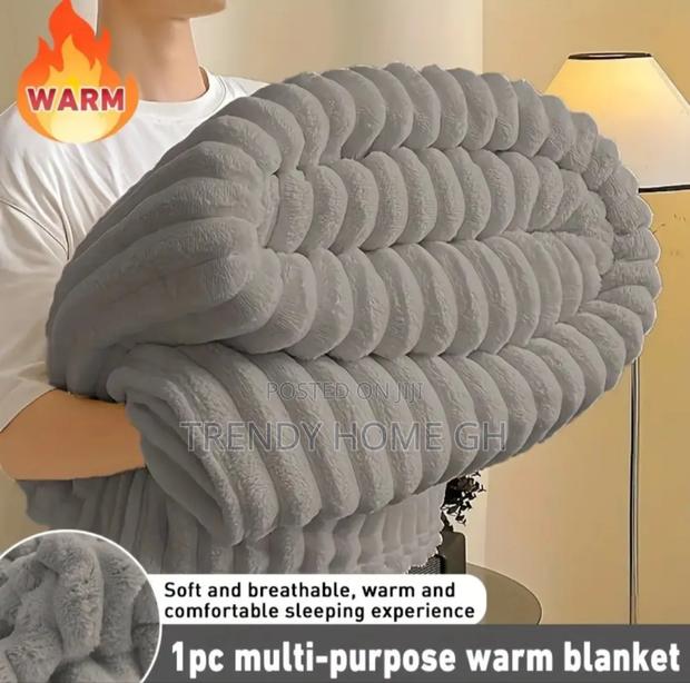 Super Soft Cozy Blanket Stay Warm Comfy · Photo 8