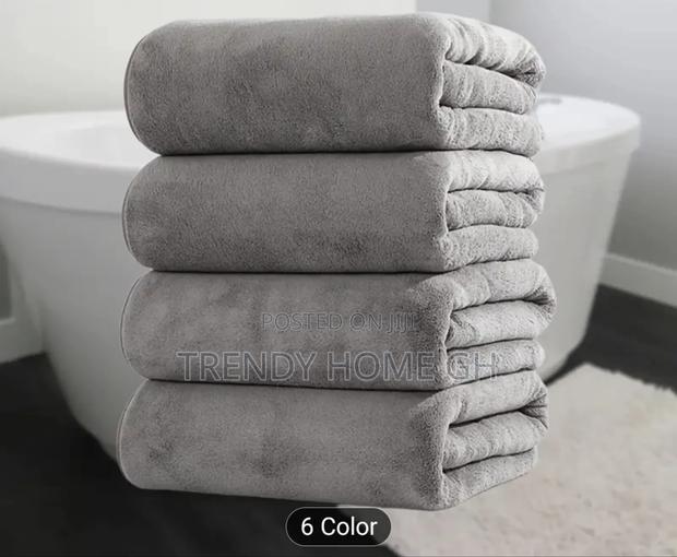 Premium Cotton Towels · Photo 2
