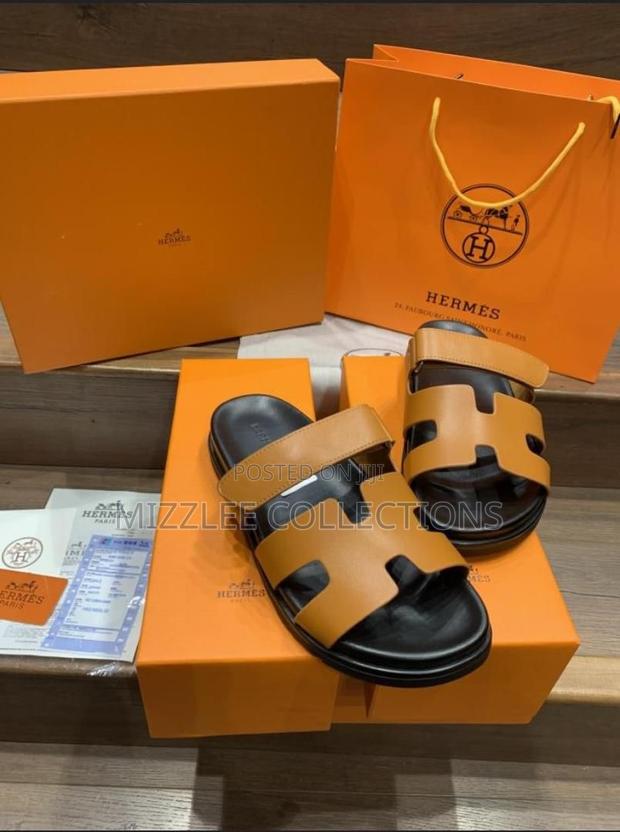 Quality Unisex Hermes Slippers · Photo 2