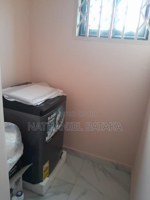 3 Bedroom Apartment Built With American Standard for Short Stay · Photo 6