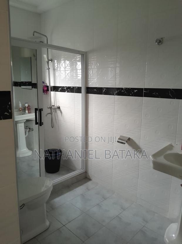 3 Bedroom Apartment Built With American Standard for Short Stay · Photo 5