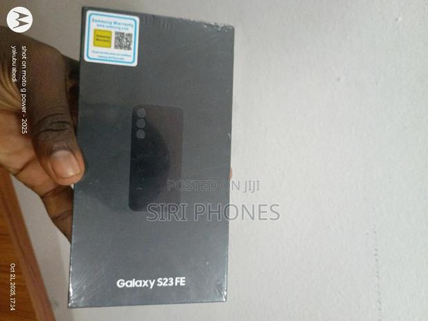 New Samsung Galaxy S23 FE 128 GB Purple · Photo 2