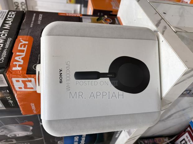 Top Quality Sony Wh-1000xm5 Over Ear Premium Noise Cancelling Headset. · Photo 1