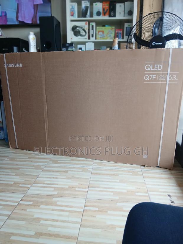 Samsung 65 Qled Smart TV · Photo 1