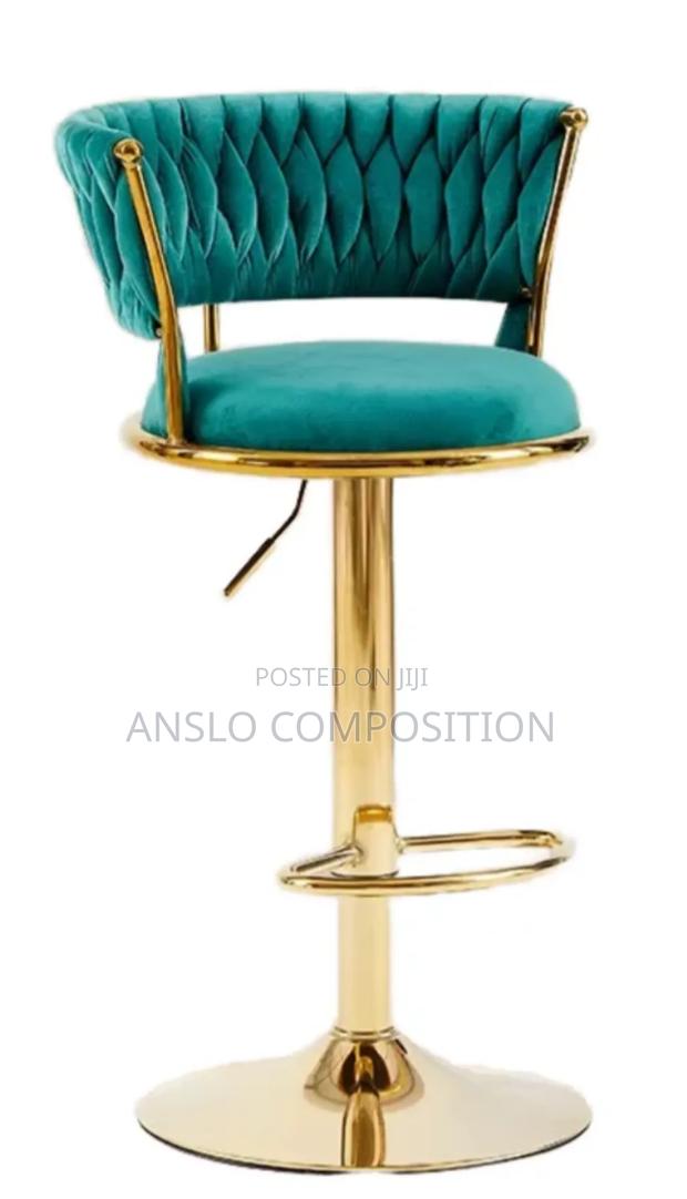 Rounded Executive Bar Stool/ Chair · Photo 1