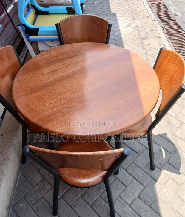 Affordable Dinning Set · Photo 1