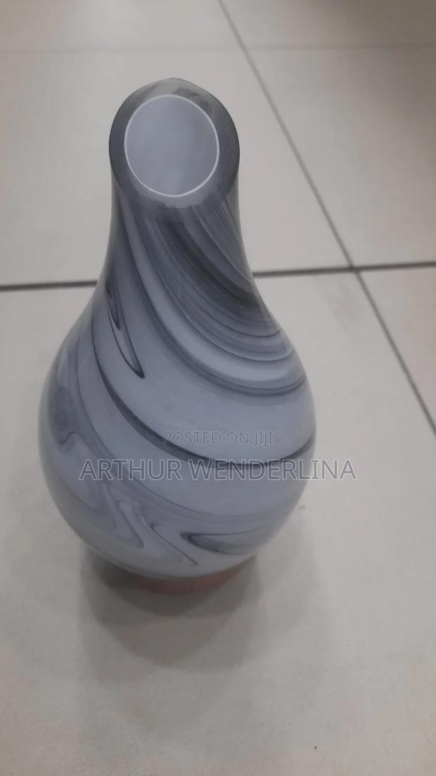 Classic Aroma Diffuser Vase as Well · Photo 1