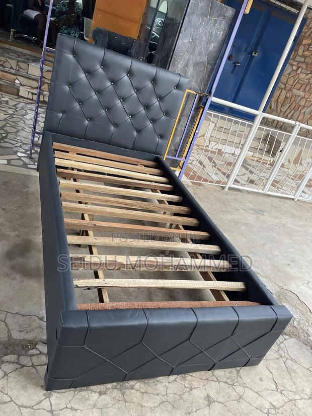 A Turkey’S 1abd Half Home Bed Frame · Photo 1