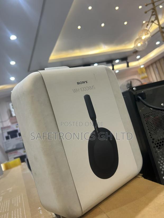 Adorable Bluetooth * Sony Wireless Wh-1000xm5 Black Headphones · Photo 1