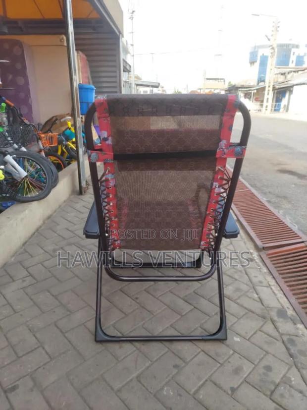 Foldable Waterproof Chair. · Photo 1