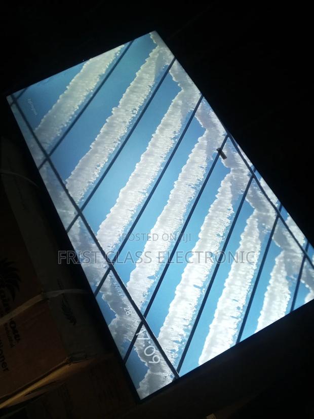Tcl, Bringing You Closer to Reality · Photo 1