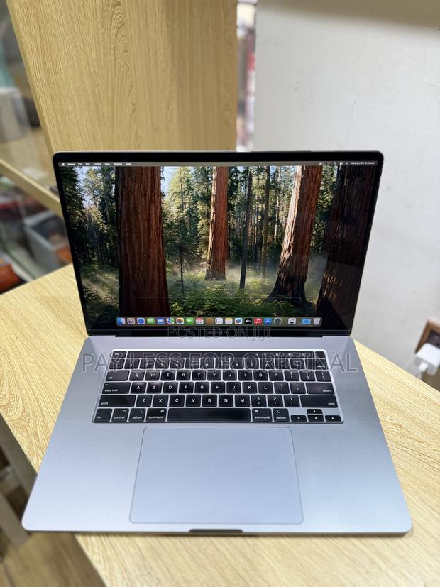 Laptop Apple MacBook Pro 2019 16GB Intel Core i7 SSD 512GB · Photo 2