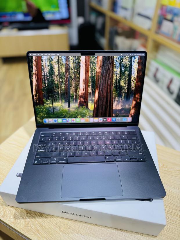 Laptop Apple MacBook Pro 2024 M4 14-inch 16GB Apple M4 Pro SSD 512GB · Photo 2