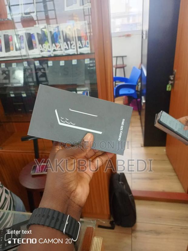 New Samsung Galaxy S25 Ultra 256 GB Black · Photo 1