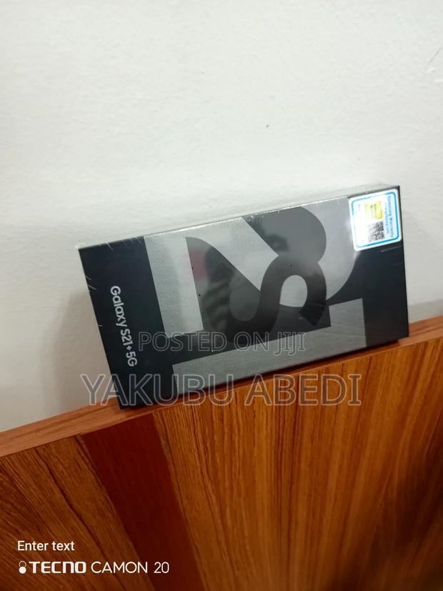 New Samsung Galaxy S21+ 5G 128 GB Black · Photo 3
