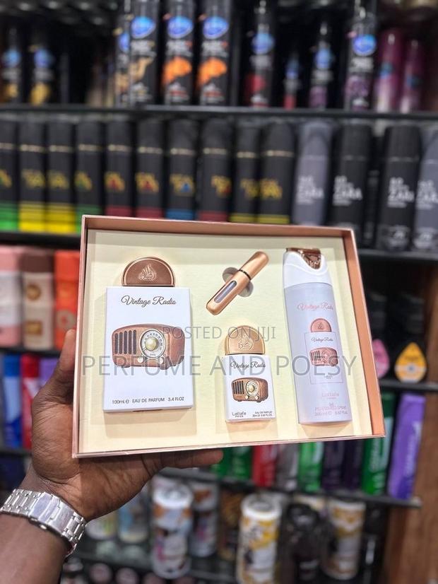 Vintage Radio Gift Set Lattafa Perfume · Photo 1