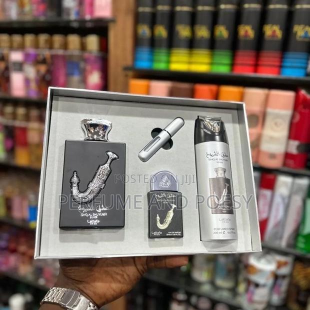 Ishq Al Shuyukh Silver Lattafa Perfume Gift Set · Photo 1