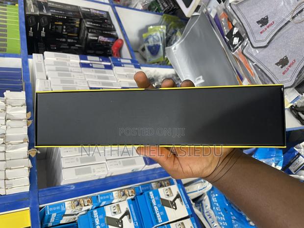 Selfie Stick With Grip Handle. · Photo 3
