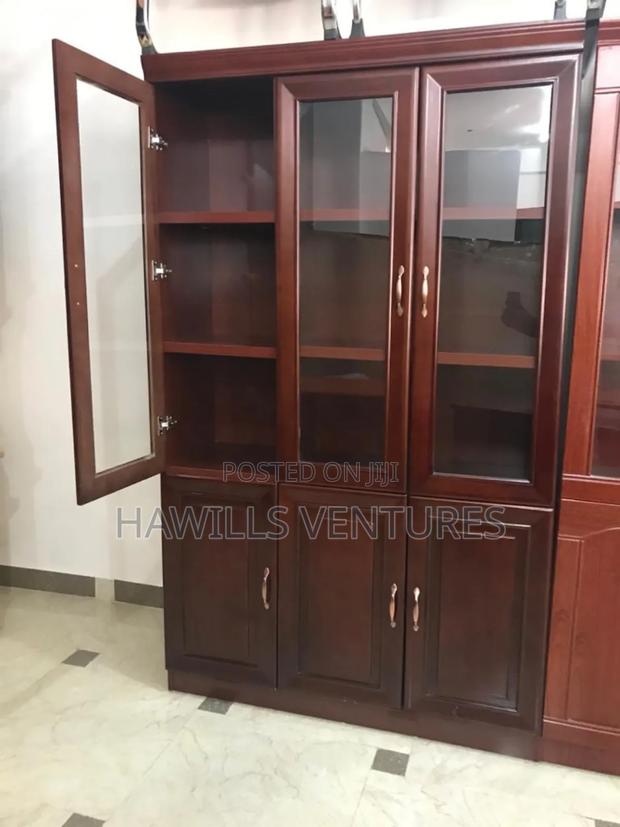 Executive Bookshelf Wooden · Photo 1