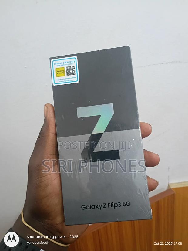 New Samsung Galaxy Z Flip 3 256 GB Gray · Photo 3