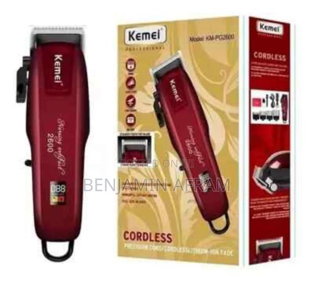 Wireless Barbering Machine Pg2600 · Photo 2