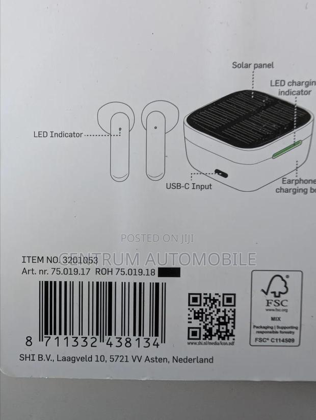 Solar Wireless Earbuds · Photo 2