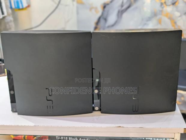 Ps3 Console With Games · Photo 1