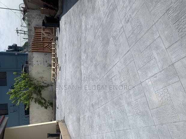 Compound Stamping · Photo 5