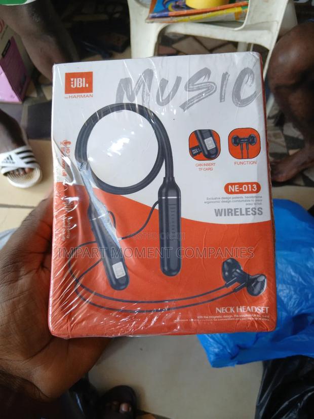 JBL Original Wireless Neck Headset · Photo 1