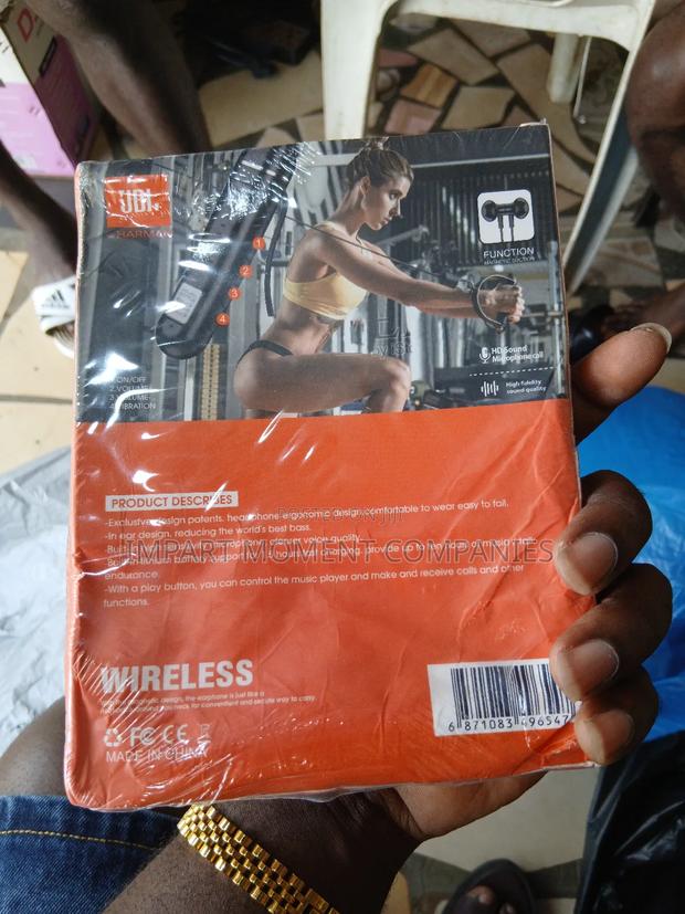 JBL Original Wireless Neck Headset · Photo 2