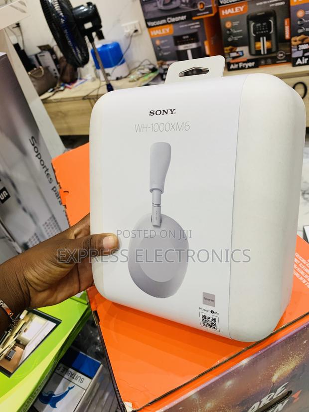 Brand New Sony Wh-1000xm6 Headset · Photo 1