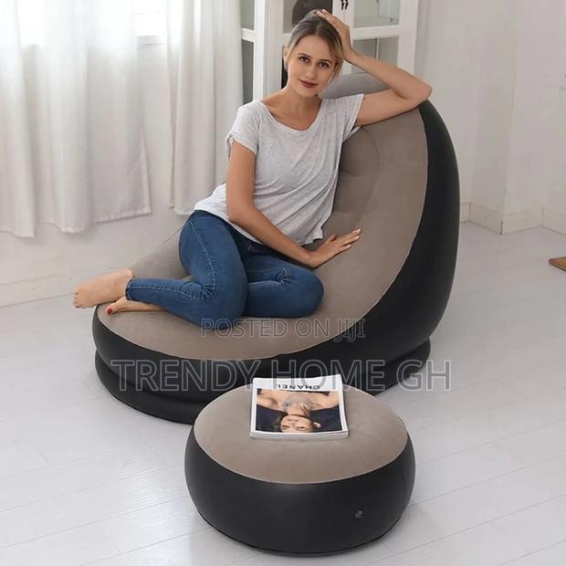 Portable Inflatable Sofa Chair Relax In Style · Photo 1