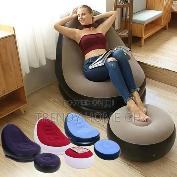 Portable Inflatable Sofa Chair Relax In Style · Photo 2