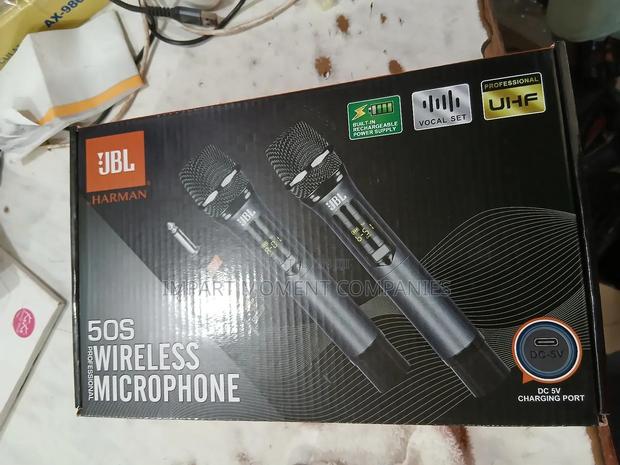 JBL 50s Professional Wireless Uhf Microphone · Photo 2